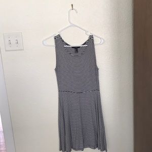 F21 light summer dress